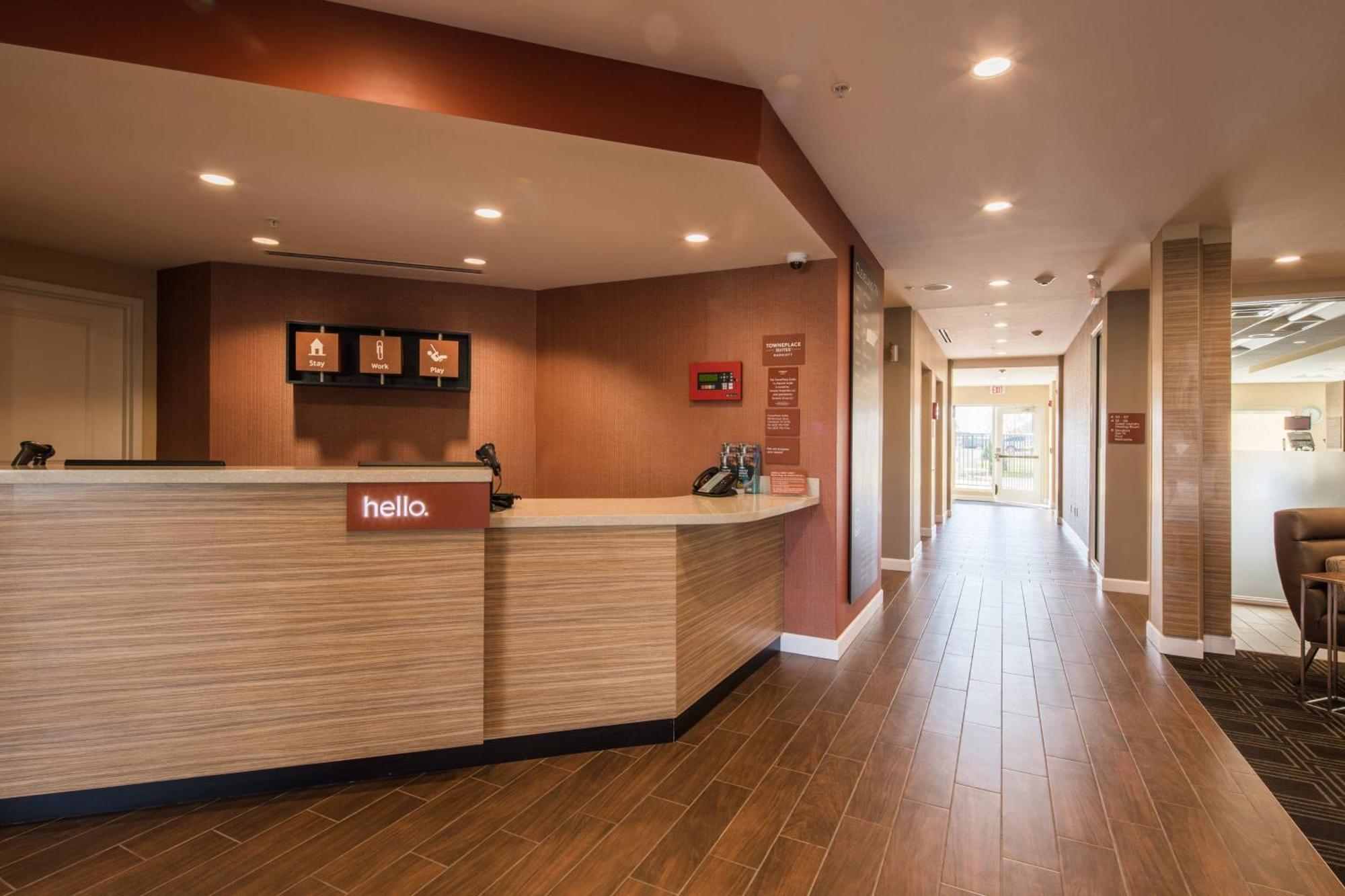 Towneplace Suites By Marriott Cleveland Extérieur photo