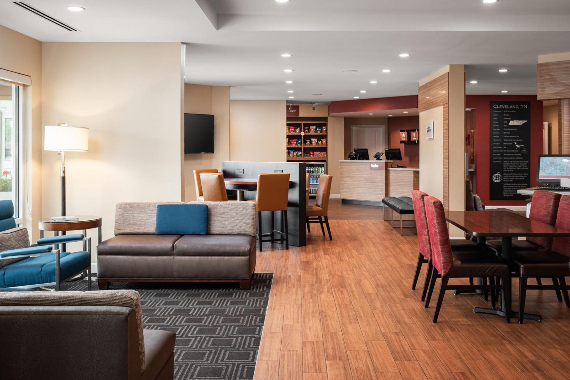 Towneplace Suites By Marriott Cleveland Extérieur photo