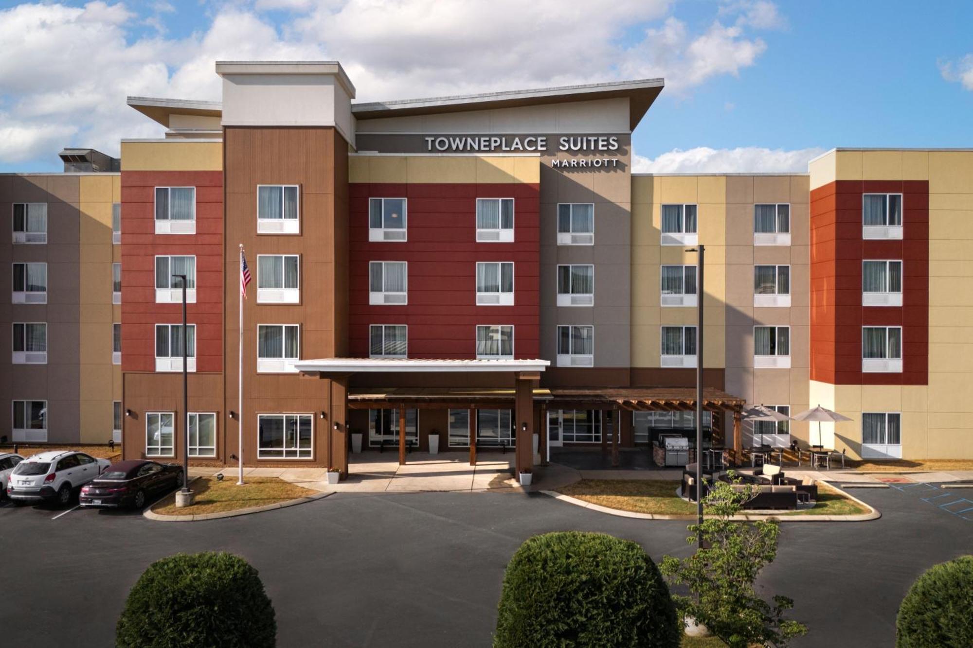 Towneplace Suites By Marriott Cleveland Extérieur photo
