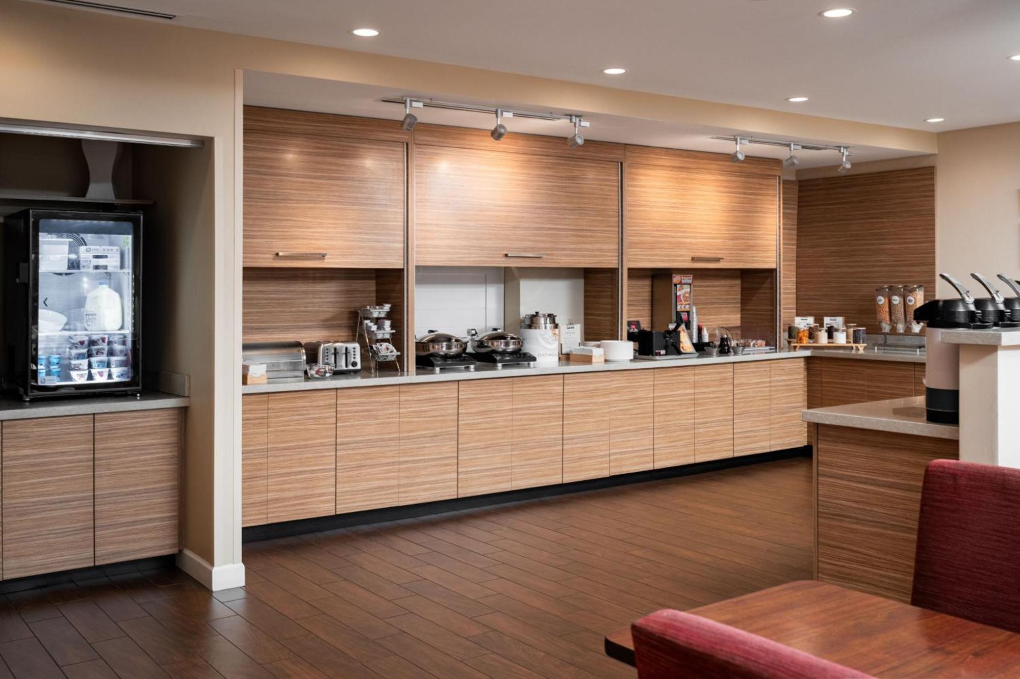 Towneplace Suites By Marriott Cleveland Extérieur photo